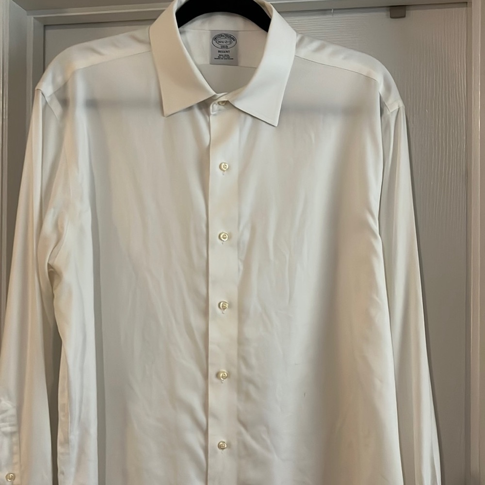 Brooks Brother white dress shirt. Regent fit. 16.5 32/33